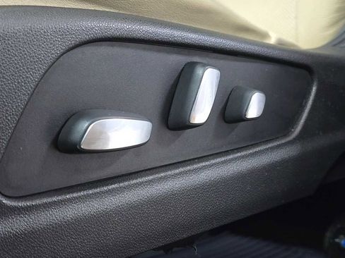 Used 2018 Cadillac XT5 Luxury w/ Driver Awareness Package image 27