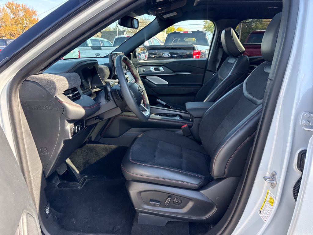Used 2026 Ford Explorer ST w/ Sun And Sound Package AWD/4WD image 16