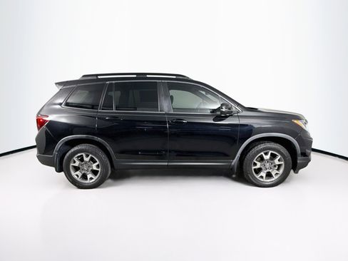 Certified 2023 Honda Passport TrailSport image 2