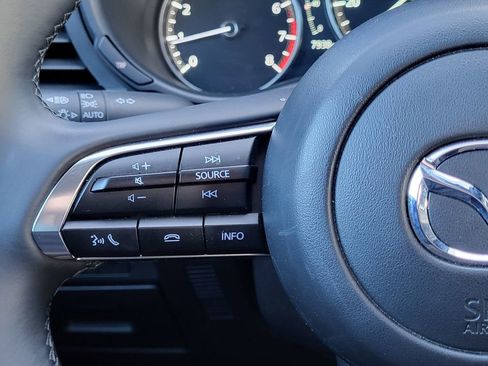 Used 2025 MAZDA MAZDA3 s image 24