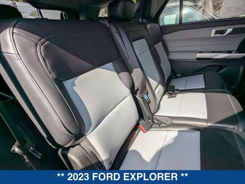 Used 2023 Ford Explorer XLT w/ Equipment Group 202A RWD image 22