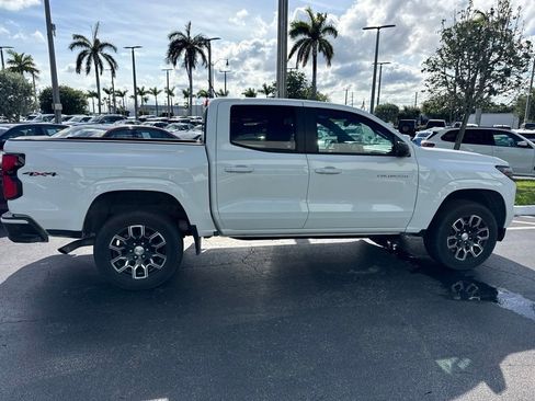Used 2023 Chevrolet Colorado LT w/ LT Convenience Package III AWD/4WD image 10