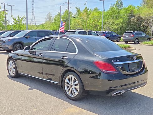 Used 2020 Mercedes-Benz C 300 Sedan image 5