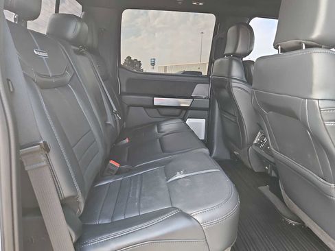 Used 2025 Ford F250 Platinum AWD/4WD image 17