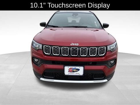 Used 2025 Jeep Compass Limited image 9