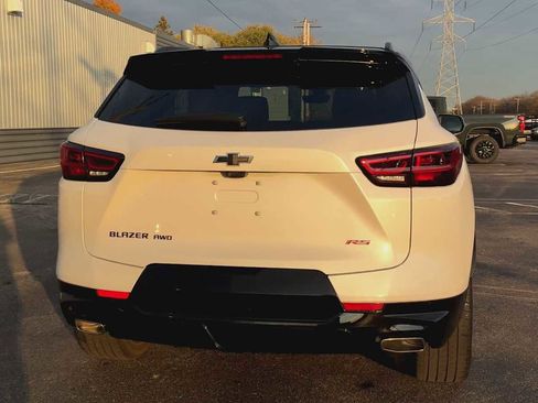 Certified 2023 Chevrolet Blazer RS w/ Driver Confidence II Package image 3