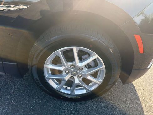 Used 2024 Chevrolet Equinox LT image 33
