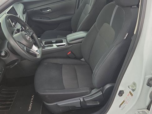 Used 2024 Nissan Sentra SV FWD image 6
