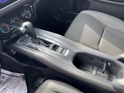 Used 2021 Honda HR-V Sport image 19