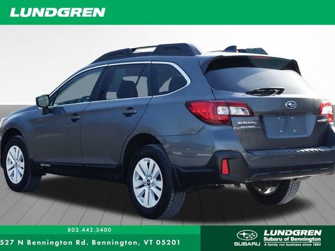Used 2018 Subaru Outback 2.5i Premium image 6
