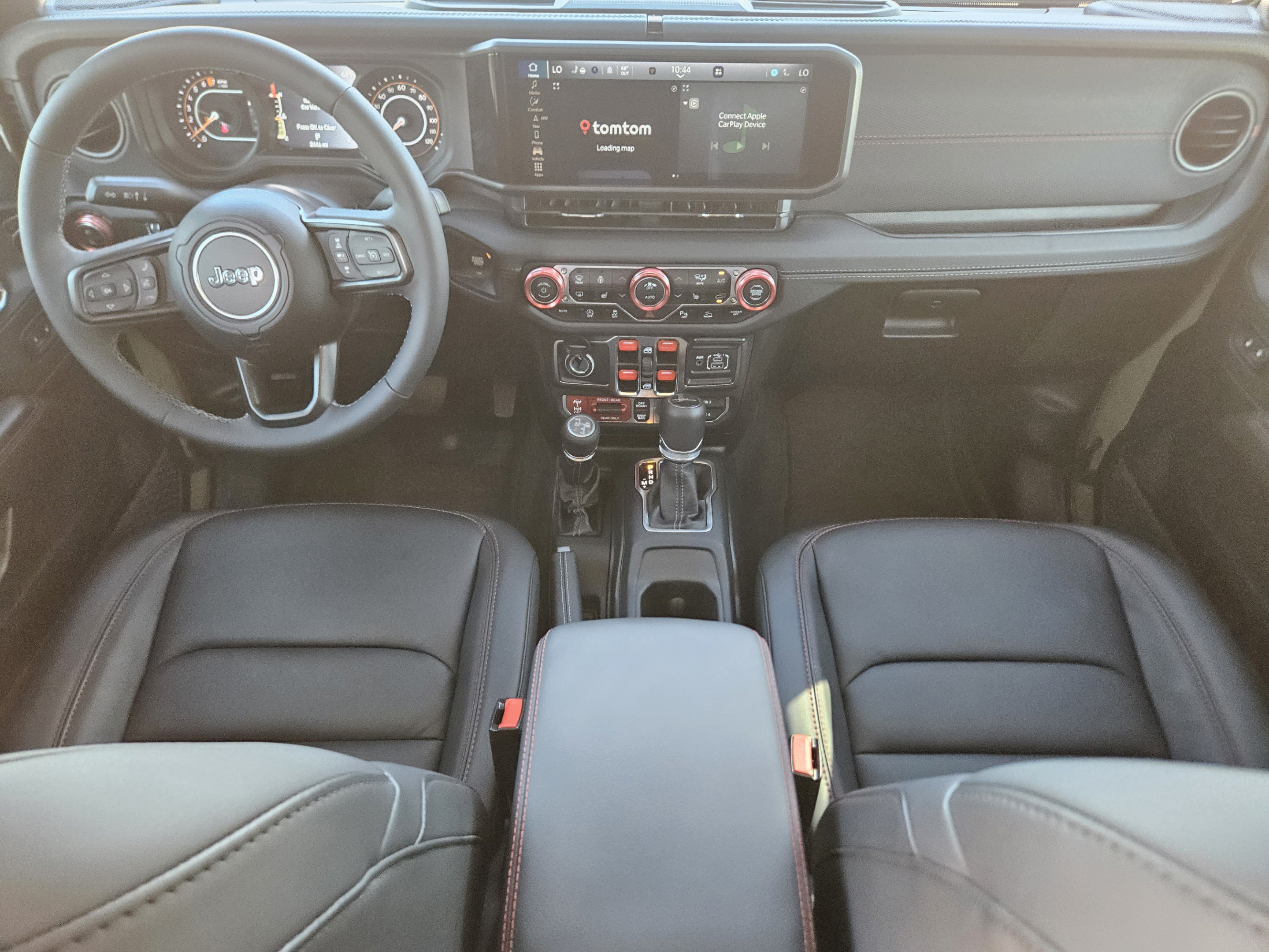 Used 2025 Jeep Gladiator Rubicon AWD/4WD image 24