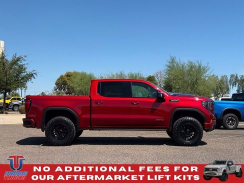 Used 2024 GMC Sierra 1500 AT4 w/ Technology Package AWD/4WD image 5