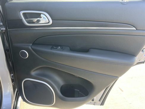 Used 2018 Jeep Grand Cherokee Summit AWD/4WD image 25