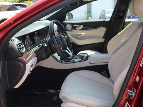 Used 2019 Mercedes-Benz E 300 image 25