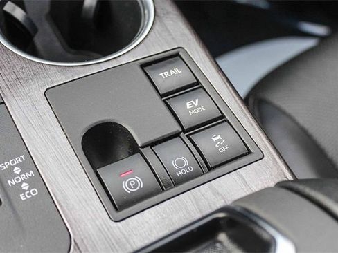 Used 2023 Toyota Highlander Limited image 37