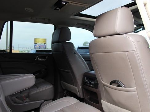 Used 2019 GMC Yukon Denali w/ Denali Ultimate Package AWD/4WD image 18