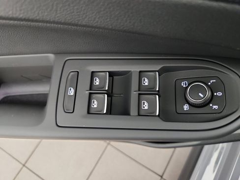 New 2026 Volkswagen GTI SE image 10