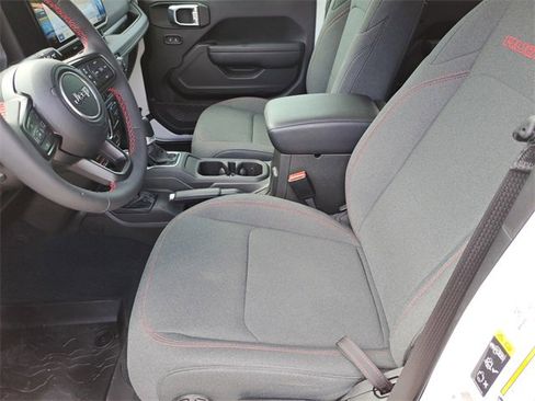 Used 2024 Jeep Gladiator Rubicon w/ Safety Group image 22