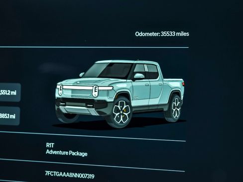 Used 2022 Rivian R1T Adventure AWD/4WD image 25