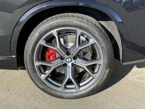 New 2026 BMW X5 xDrive50e w/ M Sport Package image 18