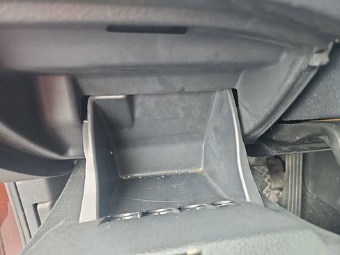 Used 2014 Volkswagen Passat TDI SE FWD image 12