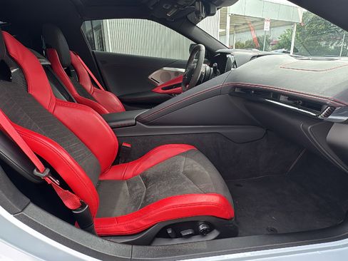 Used 2023 Chevrolet Corvette Stingray Preferred Cpe w/ Z51 Performance Package RWD image 22