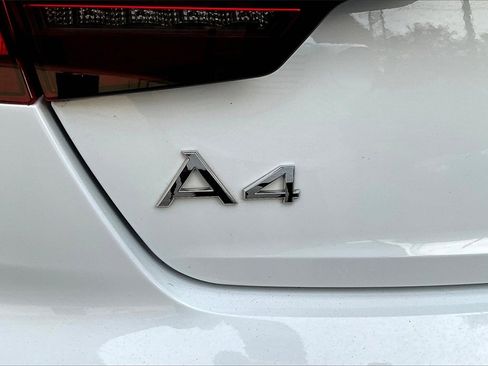 Used 2023 Audi A4 2.0T Premium w/ Convenience Package image 22
