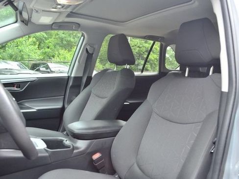Used 2024 Toyota RAV4 XLE w/ Convenience Package AWD/4WD image 18