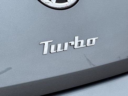 Used 2017 Volkswagen Beetle 1.8T S image 22