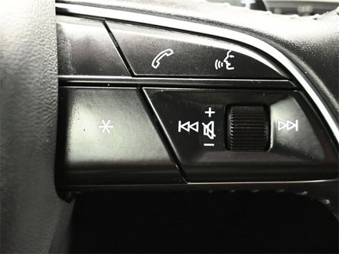 Used 2019 Audi Q8 Prestige image 24