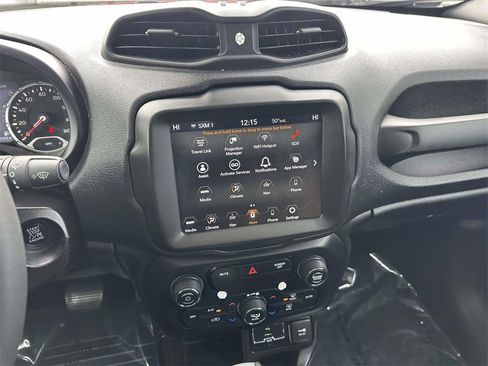 Used 2020 Jeep Renegade Latitude w/ UConnect 8.4 Nav Group image 16