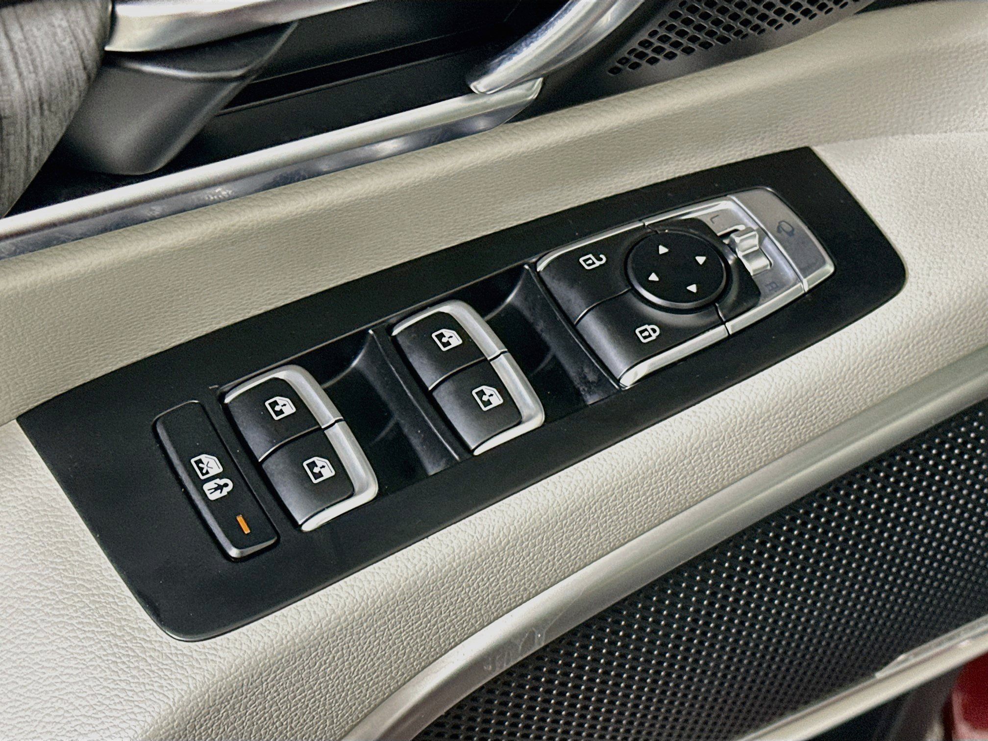 Used 2023 Kia Telluride EX FWD image 15