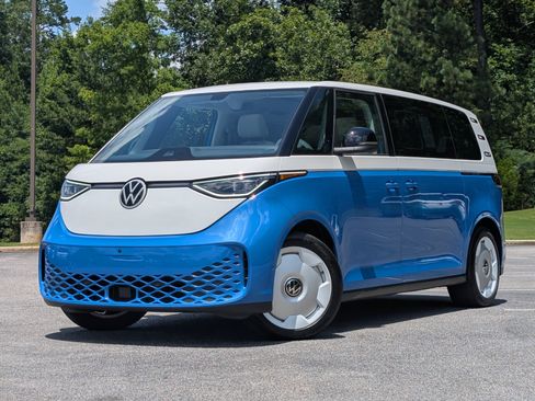 Used 2025 Volkswagen ID. Buzz 1st Edition RWD image 4
