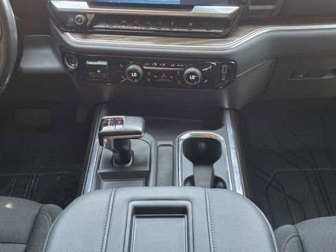 Used 2022 Chevrolet Silverado 1500 LT w/ All Star Edition Plus RWD image 19