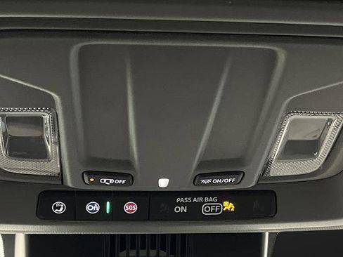 Used 2024 Chevrolet Silverado 1500 LT image 28