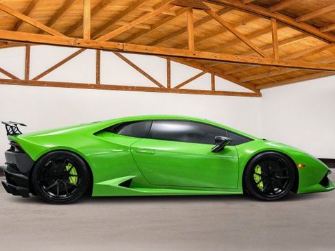 Used 2015 Lamborghini Huracan LP 610-4 image 6