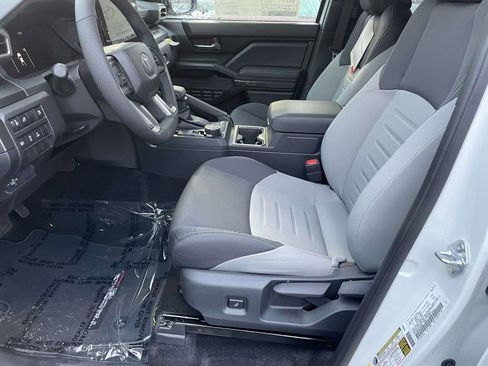 New 2025 Toyota Tacoma TRD Off-Road image 29