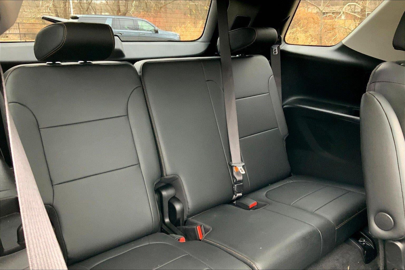 Used 2020 Chevrolet Traverse LT w/ LT Premium Package AWD/4WD image 23