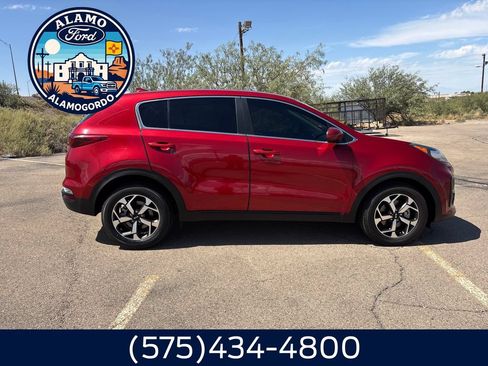 Used 2022 Kia Sportage LX FWD image 6