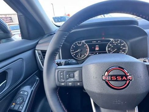 Certified 2025 Nissan Rogue SV AWD/4WD image 18
