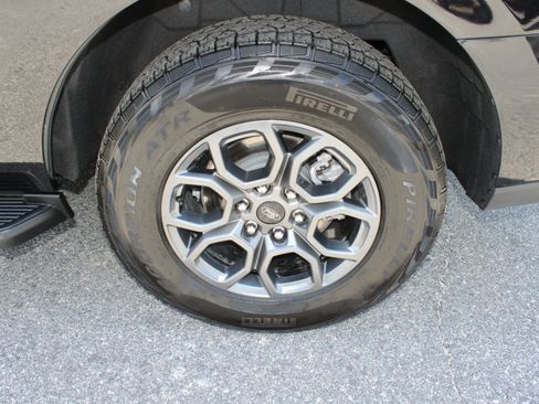 Used 2025 Ford Expedition Active AWD/4WD image 11