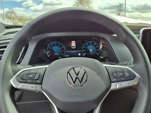 New 2026 Volkswagen Atlas Cross Sport SEL Premium R-Line image 15