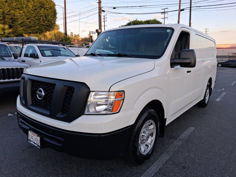 Used 2016 Nissan NV 2500 SV w/ Technology Package RWD image 3