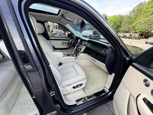 Used 2019 Rolls-Royce Cullinan AWD/4WD image 16