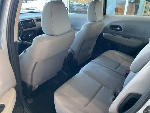 Used 2017 Honda HR-V LX image 13