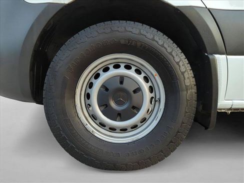 Used 2023 Mercedes-Benz Sprinter 2500 image 23