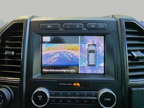 Used 2020 Ford Expedition Limited w/ Texas Edition Package image 32