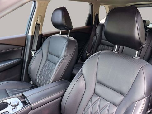 Used 2022 Nissan Rogue Platinum w/ Head-Up Display Package image 17