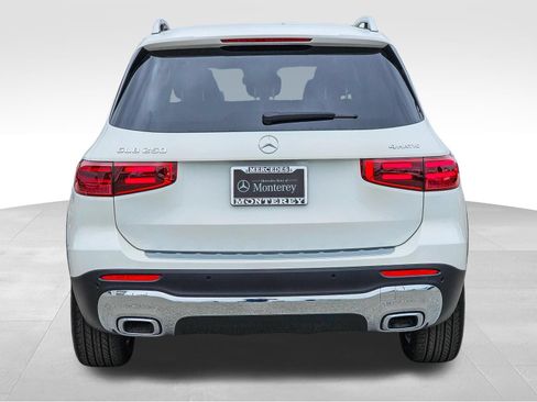 New 2026 Mercedes-Benz GLB 250 4MATIC image 7