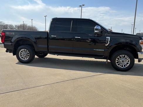 Used 2020 Ford F350 XLT w/ XLT Premium Package image 27